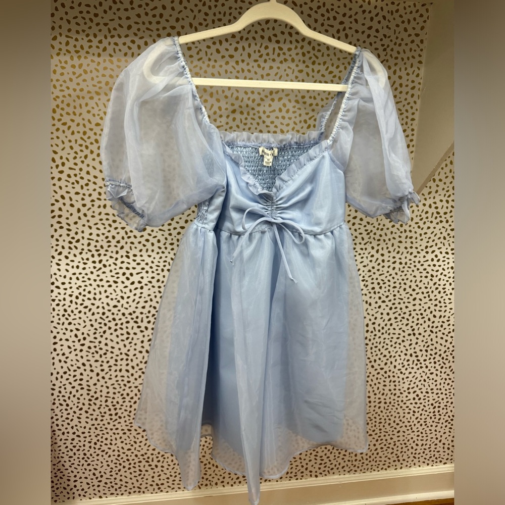 Allison + Kelly light blue puff dress size M